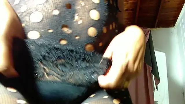 MielSquirt online show from November 2025 07:29:02 AM