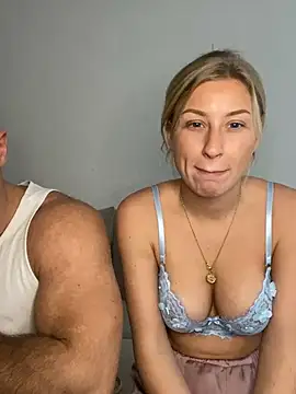 belle98 online show from December 2024 12:12:01 PM