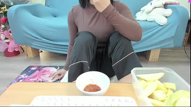 Snapshot of Baby_Claraa chatting on December 2024 06:14:01 AM Baby Claraa online show from December 2024 06:14:01 AM