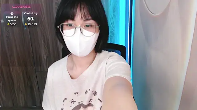 Snapshot of Baby_Claraa chatting on November 2025 04:33:02 AM Baby Claraa online show from November 2025 04:33:02 AM