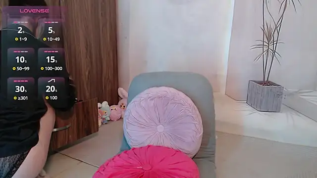 Snapshot of Baby_Claraa chatting on November 2025 06:46:02 AM Baby Claraa online show from November 2025 06:46:02 AM