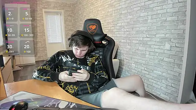 iliaskrislove online show from March 2025 05:43:02 AM