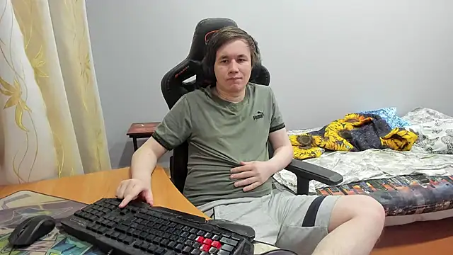 iliaskrislove online show from September 2025 10:09:01 PM