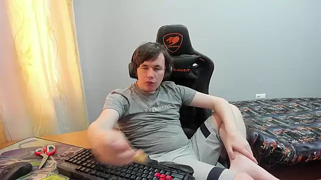 iliaskrislove online show from September 2025 10:38:02 AM