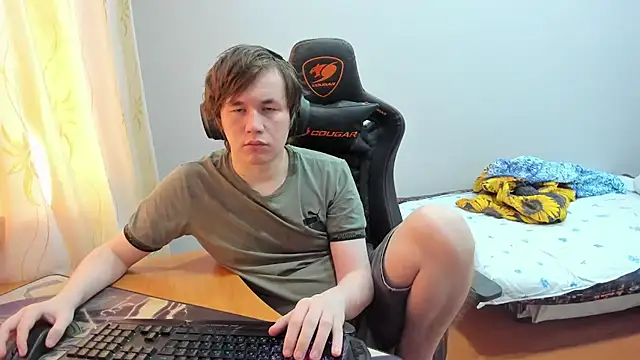 iliaskrislove online show from September 2025 04:36:01 AM