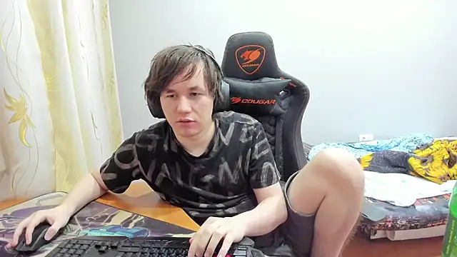 iliaskrislove online show from September 2025 04:23:02 PM