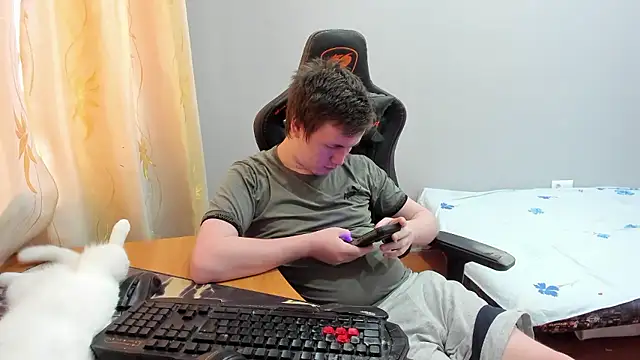 iliaskrislove online show from January 2026 05:45:01 AM