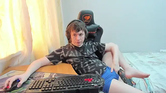 iliaskrislove online show from April 2026 06:02:02 AM