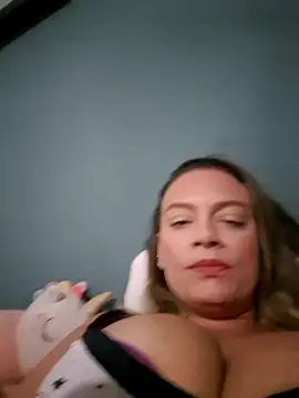 Aninha25blond online show from July 2026 02:59:02 AM