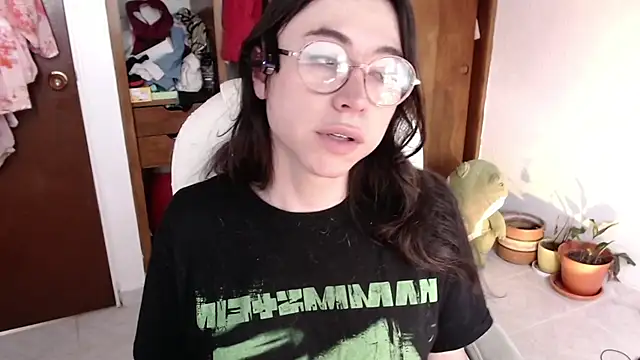 emily pearl  online show from October 2025 01:31:02 PM