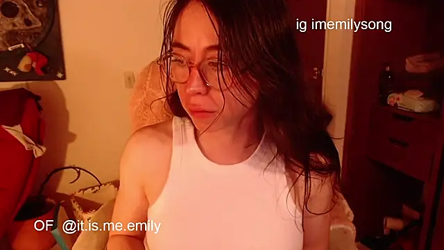 Snapshot of emily_pearl_ chatting on February 2026 11:09:01 PM emily pearl online show from February 2026 11:09:01 PM