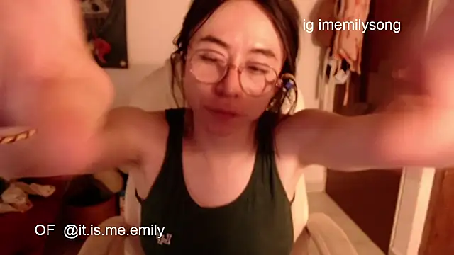Snapshot of emily_pearl_ chatting on March 2026 11:11:01 PM emily pearl online show from March 2026 11:11:01 PM