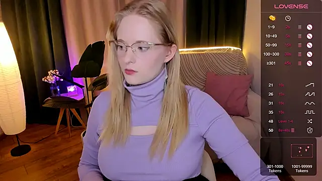 Aemilia  online show from September 2025 08:27:01 AM