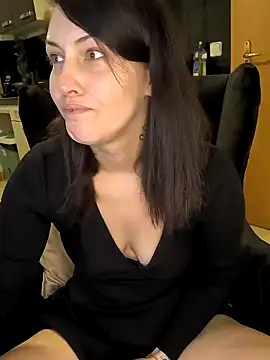 Linalicious online show from December 2024 03:44:02 PM