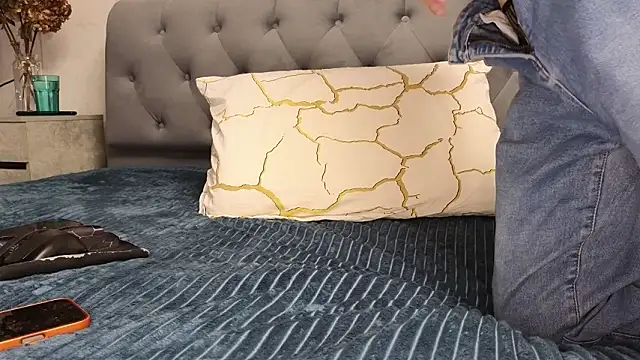 Snapshot of Strip-Lady chatting on February 2026 12:15:01 PM Strip-Lady online show from February 2026 12:15:01 PM