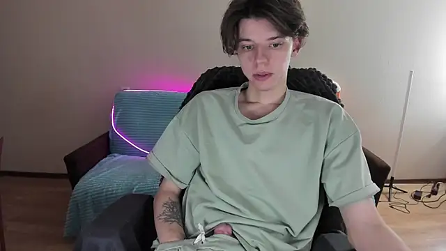 Snapshot of Liam_sexy1 chatting on January 2025 04:55:01 AM Liam sexy1 online show from January 2025 04:55:01 AM