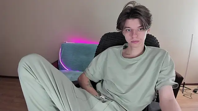 Snapshot of Liam_sexy1 chatting on January 2025 04:50:02 AM Liam sexy1 online show from January 2025 04:50:02 AM