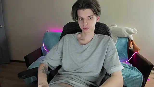 Snapshot of Liam_sexy1 chatting on January 2025 12:56:01 PM Liam sexy1 online show from January 2025 12:56:01 PM