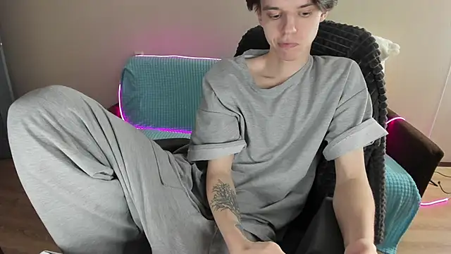 Snapshot of Liam_sexy1 chatting on February 2025 04:11:01 PM Liam sexy1 online show from February 2025 04:11:01 PM