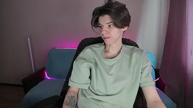 Snapshot of Liam_sexy1 chatting on February 2025 08:18:01 AM Liam sexy1 online show from February 2025 08:18:01 AM