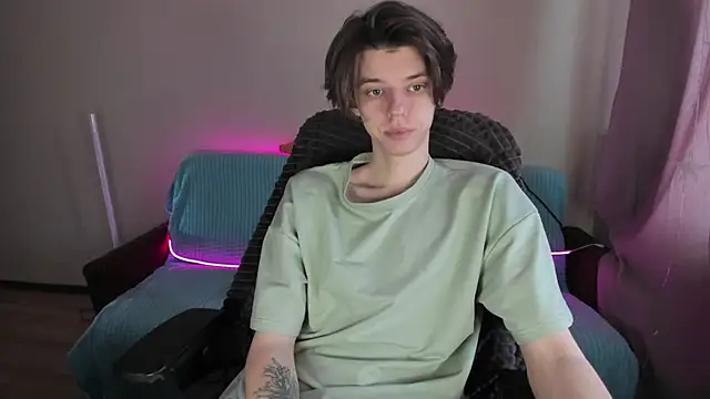 Snapshot of Liam_sexy1 chatting on February 2025 07:55:02 AM Liam sexy1 online show from February 2025 07:55:02 AM