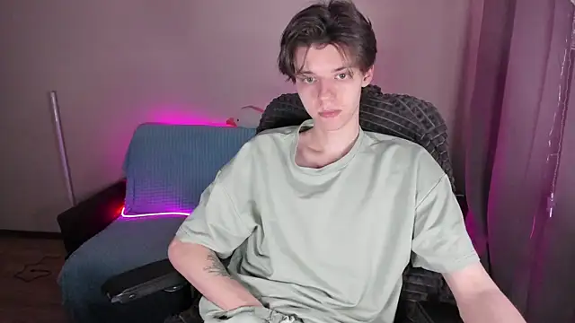 Snapshot of Liam_sexy1 chatting on March 2025 03:07:02 PM Liam sexy1 online show from March 2025 03:07:02 PM