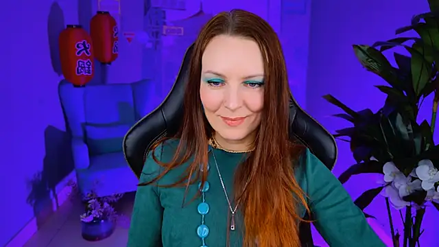 VandaRossi online show from February 2025 08:11:01 AM