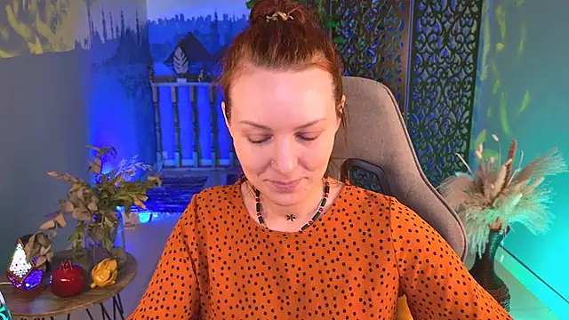 VandaRossi online show from September 2025 05:17:02 AM