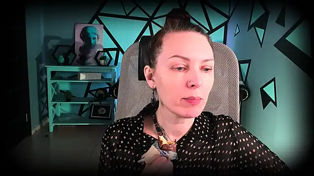 VandaRossi online show from November 2025 09:53:01 AM