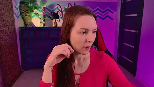 VandaRossi online show from November 2025 09:31:02 AM