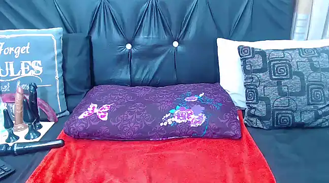 spicydiver38 online show from March 2025 06:32:01 PM