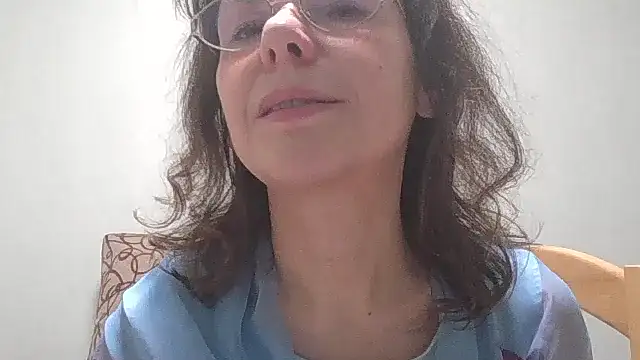 Snapshot of HollyJewel chatting on March 2025 08:49:01 PM HollyJewel online show from March 2025 08:49:01 PM