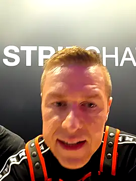 Fuc71 online show from September 2025 09:36:02 AM