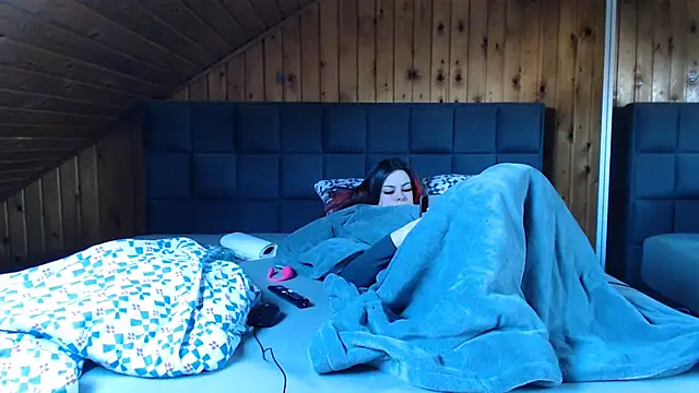 Snapshot of BoeseMoni1998 chatting on February 2025 12:17:02 PM BoeseMoni1998 online show from February 2025 12:17:02 PM