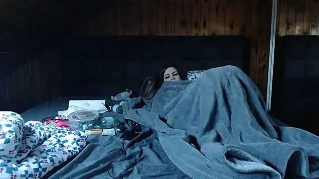 Snapshot of BoeseMoni1998 chatting on March 2025 04:18:02 PM BoeseMoni1998 online show from March 2025 04:18:02 PM