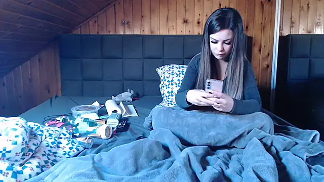 Snapshot of BoeseMoni1998 chatting on March 2025 08:18:02 AM BoeseMoni1998 online show from March 2025 08:18:02 AM