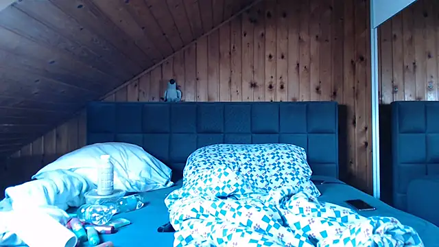 Snapshot of BoeseMoni1998 chatting on October 2025 08:37:01 AM BoeseMoni1998 online show from October 2025 08:37:01 AM