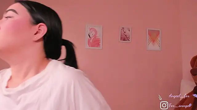 angeel fox online show from September 2025 02:49:01 AM