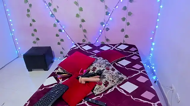 ambersmitx online show from December 2024 01:53:02 PM