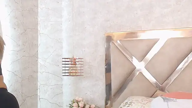 JoannaStanford online show from December 2024 08:47:02 PM