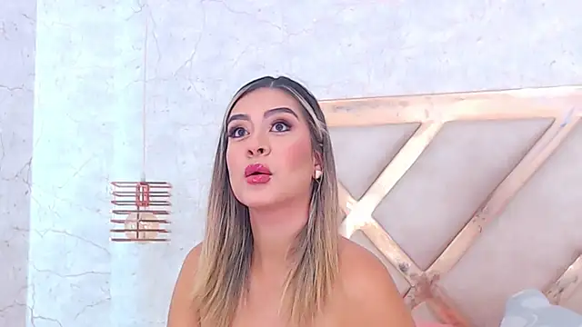 JoannaStanford online show from October 2025 09:37:01 PM