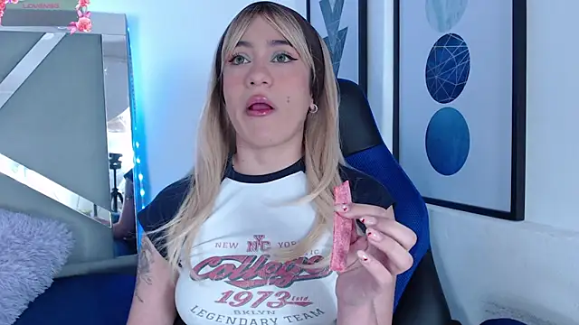 Snapshot of ZaraDames_ chatting on March 2025 04:46:01 AM ZaraDames online show from March 2025 04:46:01 AM