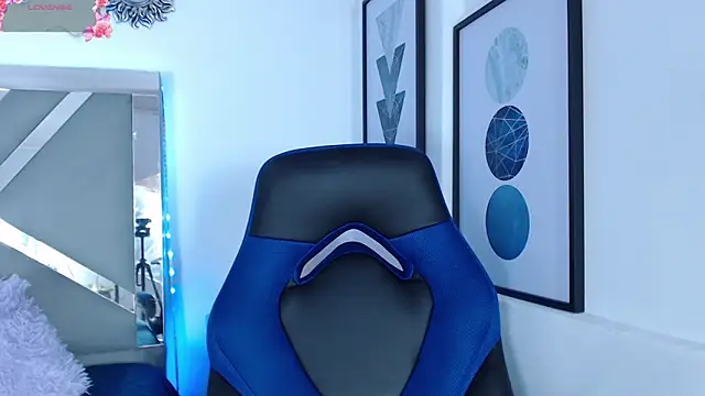 Snapshot of ZaraDames_ chatting on March 2025 05:17:02 AM ZaraDames online show from March 2025 05:17:02 AM