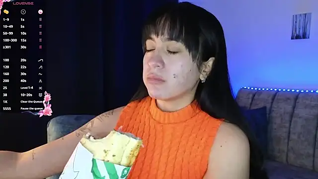 Snapshot of ZaraDames_ chatting on October 2025 03:14:02 AM ZaraDames online show from October 2025 03:14:02 AM