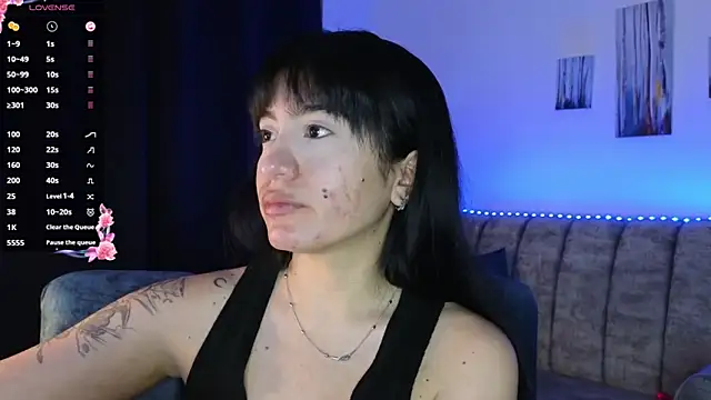 Snapshot of ZaraDames_ chatting on October 2025 02:53:01 AM ZaraDames online show from October 2025 02:53:01 AM