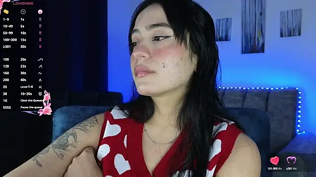 Snapshot of ZaraDames_ chatting on October 2025 02:25:02 AM ZaraDames online show from October 2025 02:25:02 AM