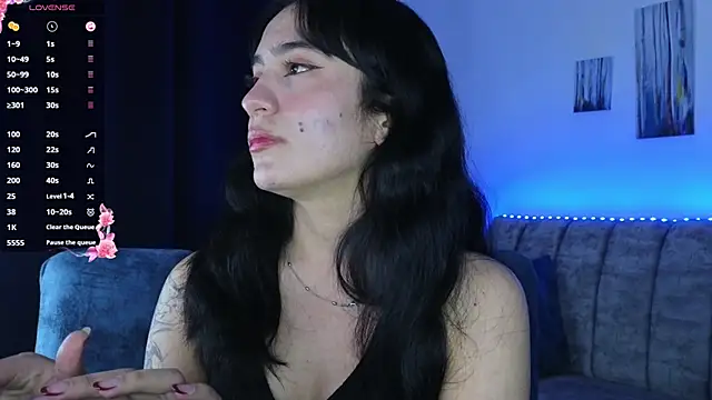 Snapshot of ZaraDames_ chatting on October 2025 03:01:02 AM ZaraDames online show from October 2025 03:01:02 AM