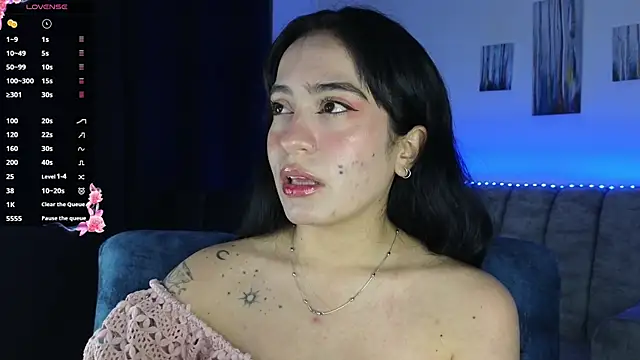 Snapshot of ZaraDames_ chatting on October 2025 04:14:01 AM ZaraDames online show from October 2025 04:14:01 AM