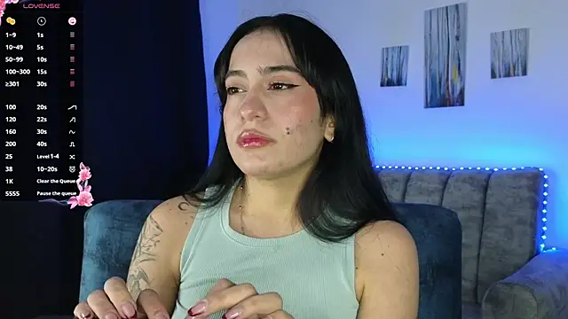 Snapshot of ZaraDames_ chatting on November 2025 03:09:01 AM ZaraDames online show from November 2025 03:09:01 AM