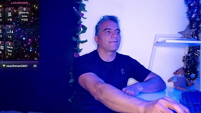 Snapshot of golden_punisher chatting on December 2024 08:39:02 AM golden punisher online show from December 2024 08:39:02 AM